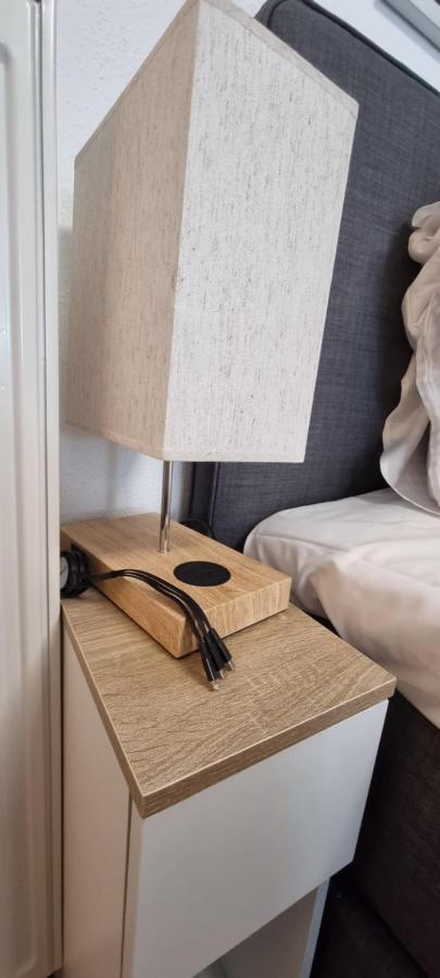 דיסבורג Federnest - Luxus-Studio - Kingsize Boxspringbett - Home-Office Mit Monitor Und Drucker - 11 Min Hbf מראה חיצוני תמונה